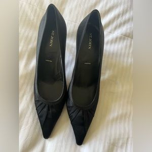 St John Heels Size 8 (not true to size, closer to 7)